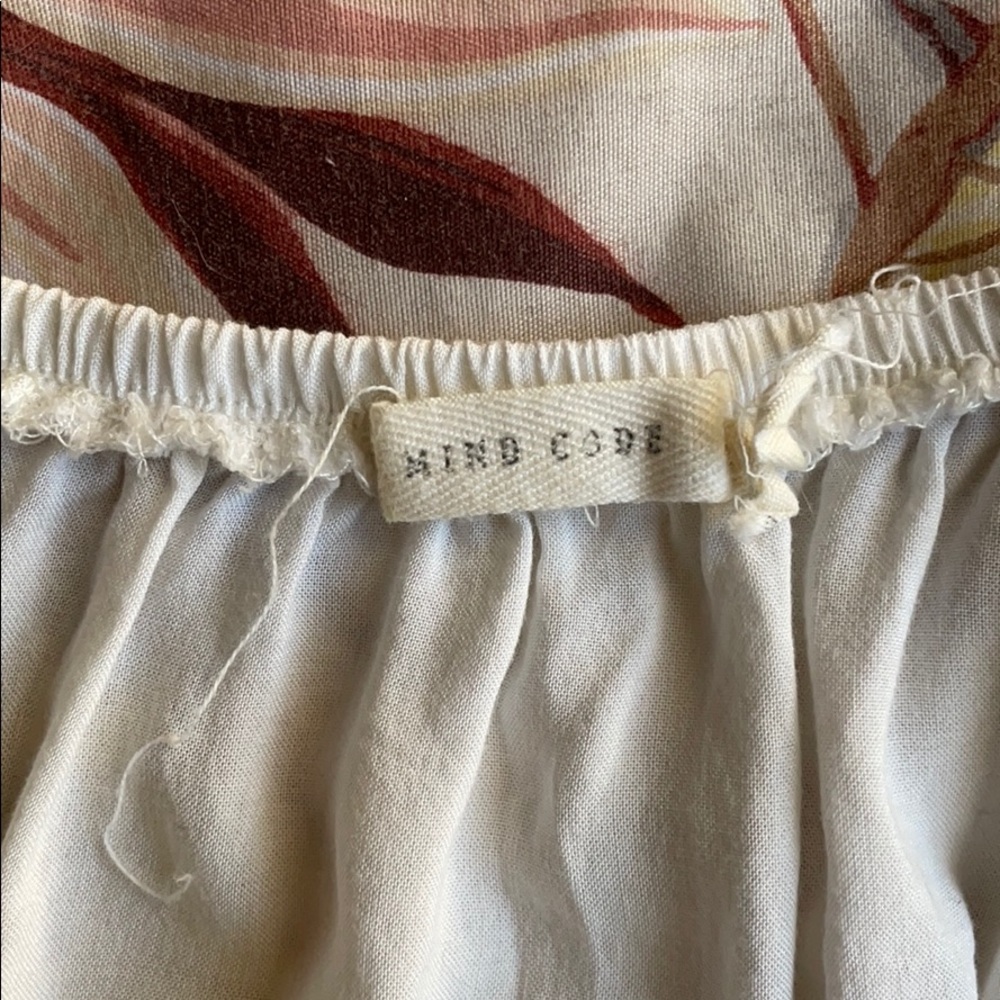 super gorgeous off the shoulder cropped white top - Picture 4 of 6